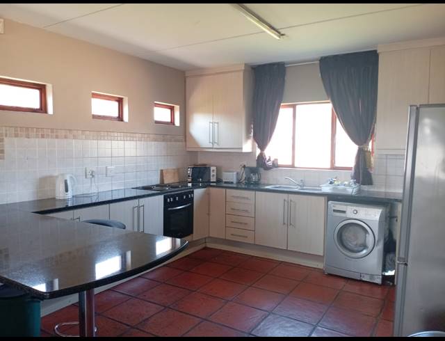 3 BEDROOM SECTIONAL TITLE FOR SALE IN NOORDRAND
